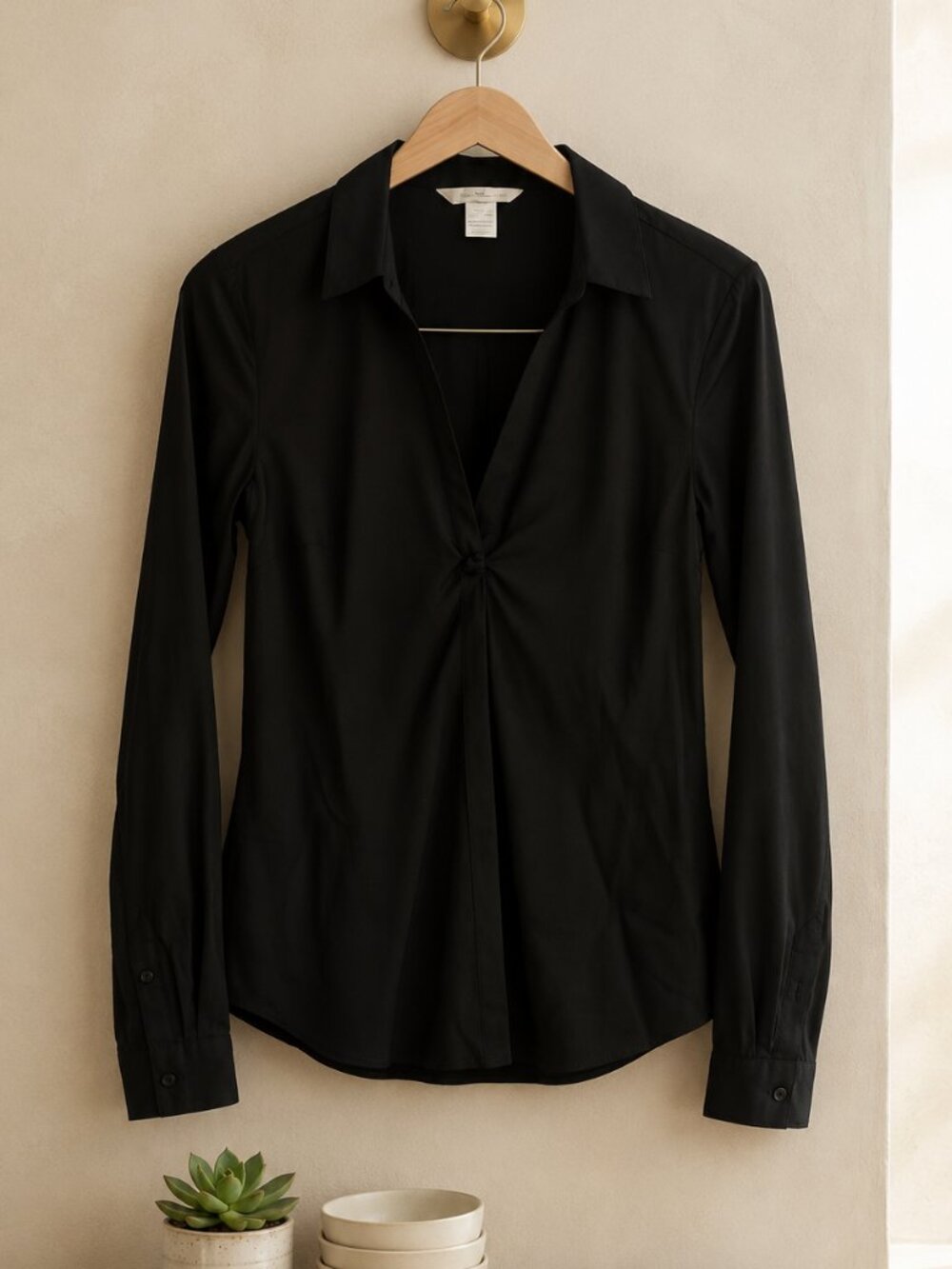 H&M Black Long Sleeve Button-Up Collared Blouse XS Business Casual